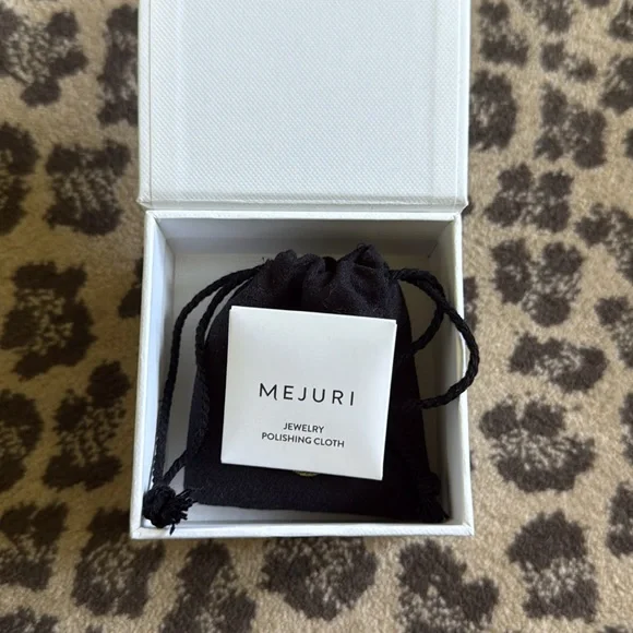 Mejuri Gold Chain Bracelet - Picture 7 of 9